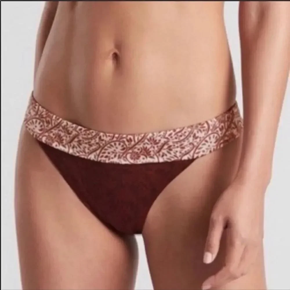 ATHLETA | Aqualuxe Batik Mid Rise Swim Bottom M